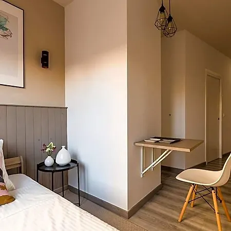 Hostal12