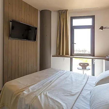 Szálloda Hostal12 El Campello