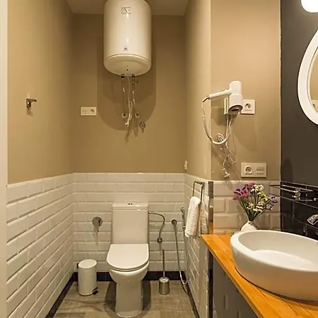 Hostal12 Szálloda