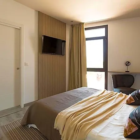 Hostal12 2*