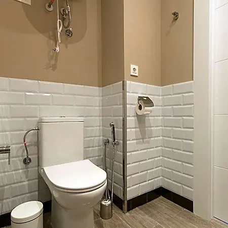 Hotel Hostal12 2*