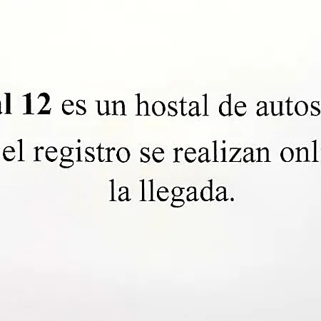 Hostal12 2*