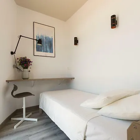 Hostal12 2* El Campello