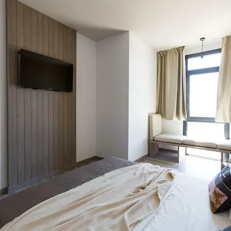 Hotel Hostal12 El Campello
