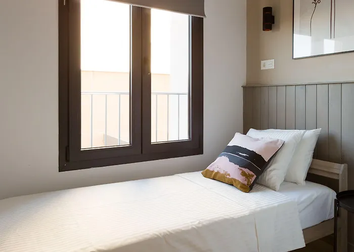 מלון Hostal12