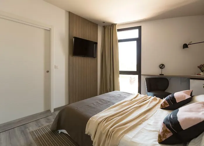 Hostal12 אל קאמפיו