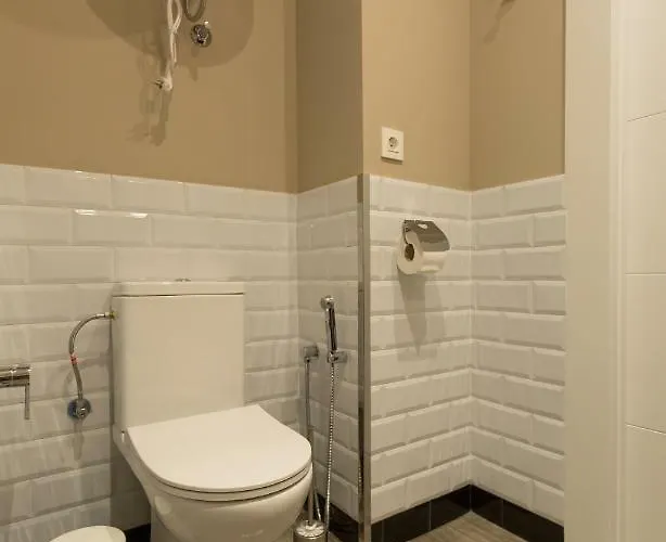 מלון Hostal12 אל קאמפיו