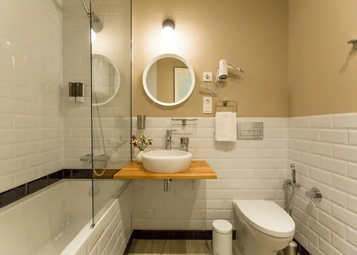 מלון Hostal12 אל קאמפיו