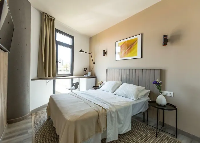 Hostal12 אל קאמפיו