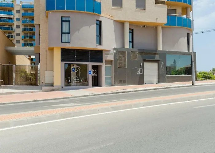 Hostal12 מלון 2*