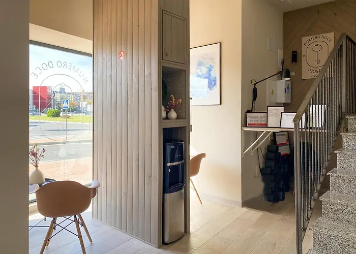 Hostal12 אל קאמפיו