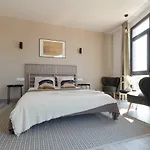 Hostal12 Ξενοδοχείο 2*