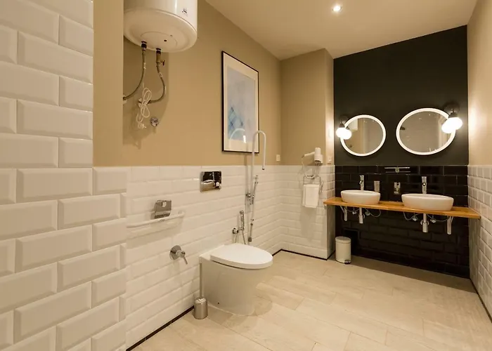 Hostal12 Szálloda 2*